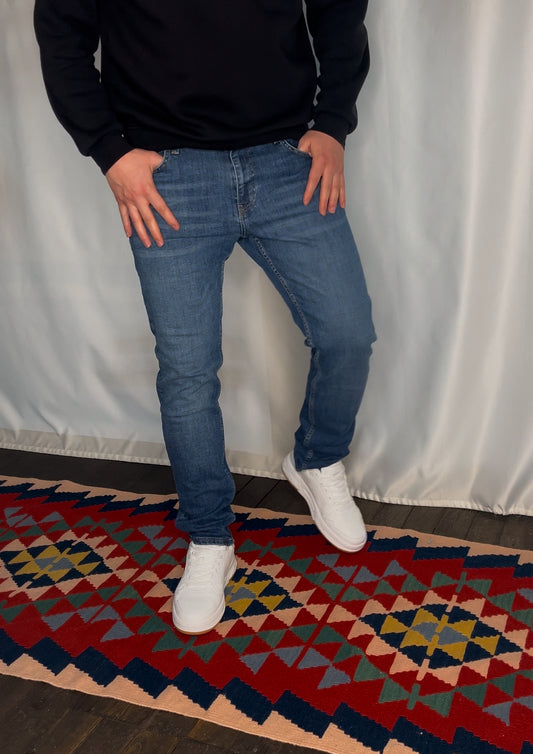 Regular Jean