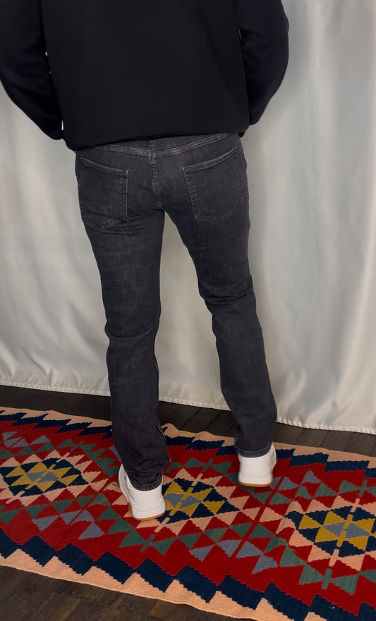 Regular Jean