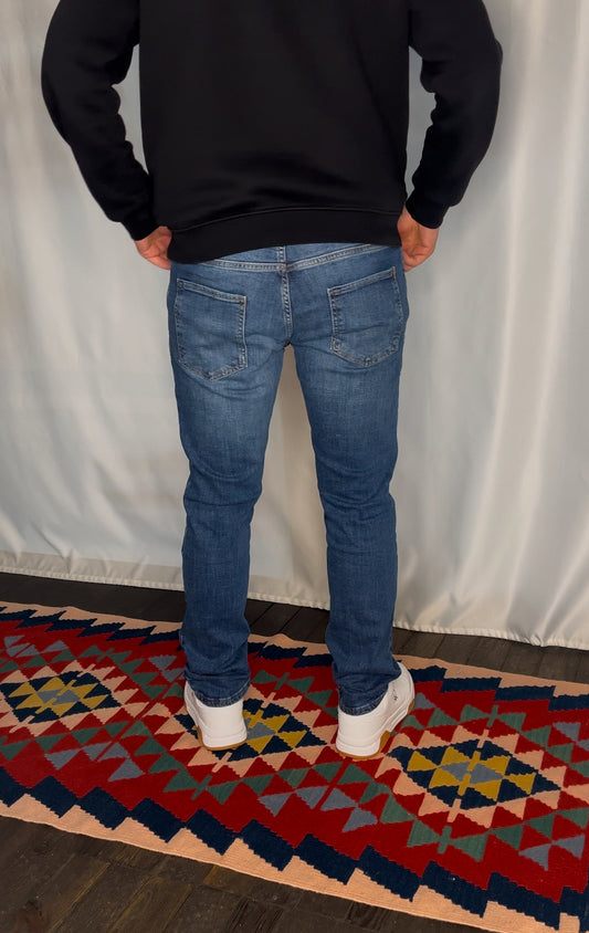 Regular Jean