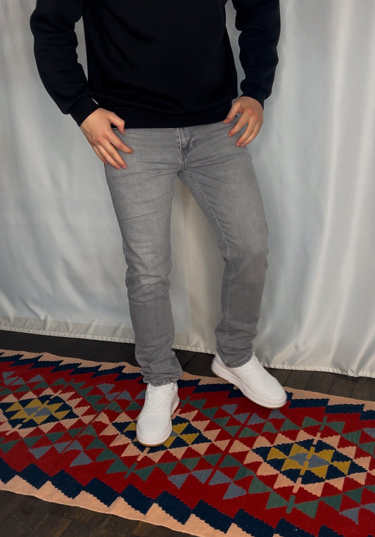 Regular Jean